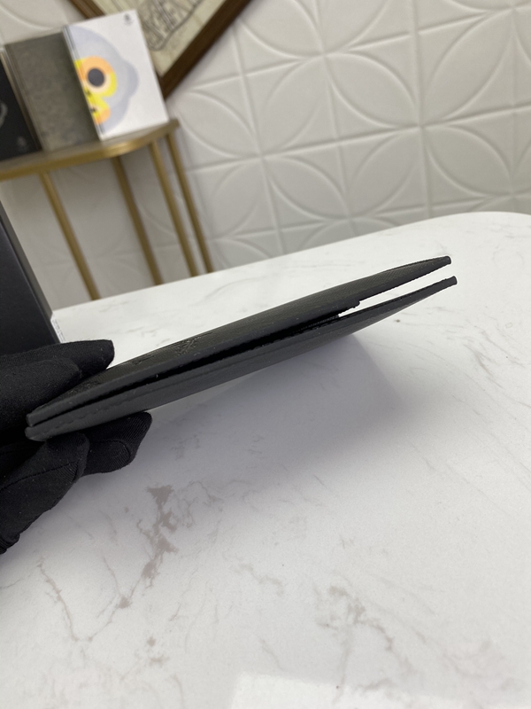 プラダ財布コピー細部ディテール